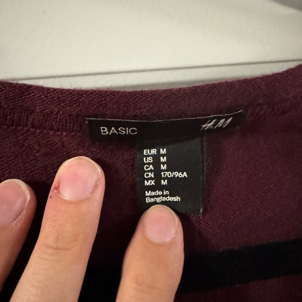 H&M Medium Burgundy Long Sleeve Sweater Dress - Picture 2 of 2